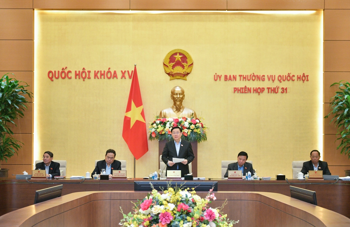 Chủ tịch Quốc hội: Chất vấn nhiều vấn đề về lĩnh vực tài chính và ngoại giao